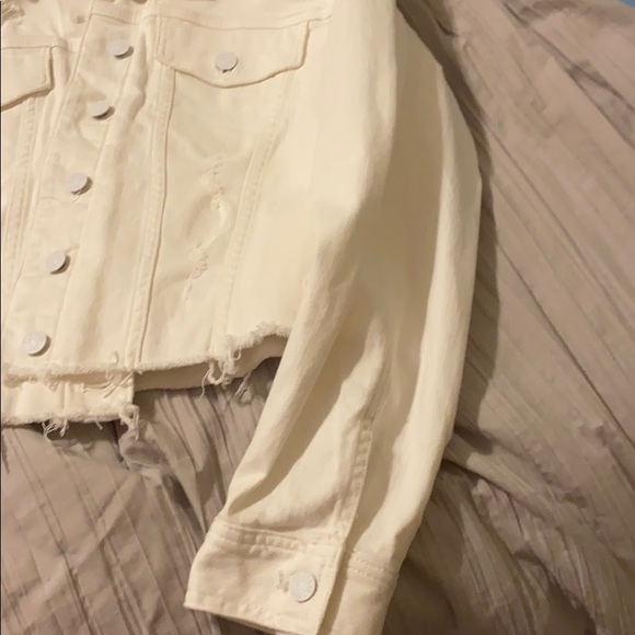 Express White Raw Edge Jean Jacket NWOT XL - Picture 4 of 5